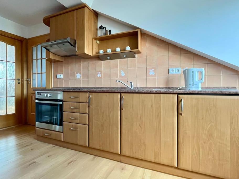 Апартаменты Apartman Terasa U Kolonady Подебрады Экстерьер фото